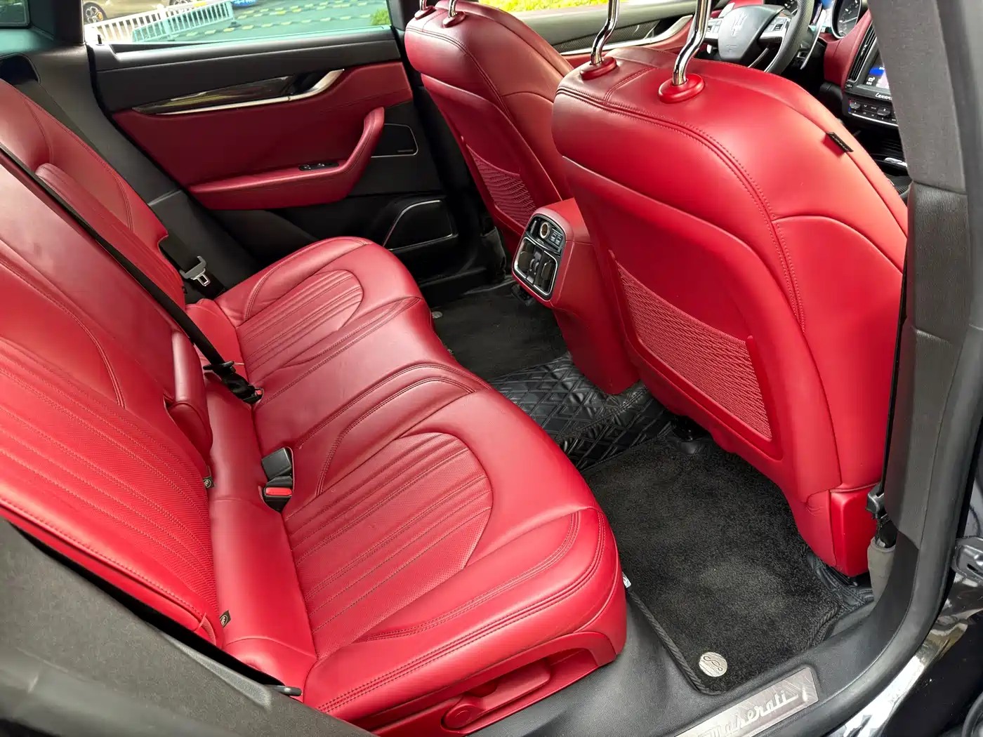 Maserati Levante 2016 3.0T Standard фото 14