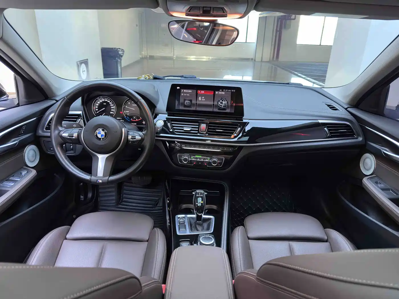 BMW 1 Series 2021 120i M Sport Shadow Edition фото 20