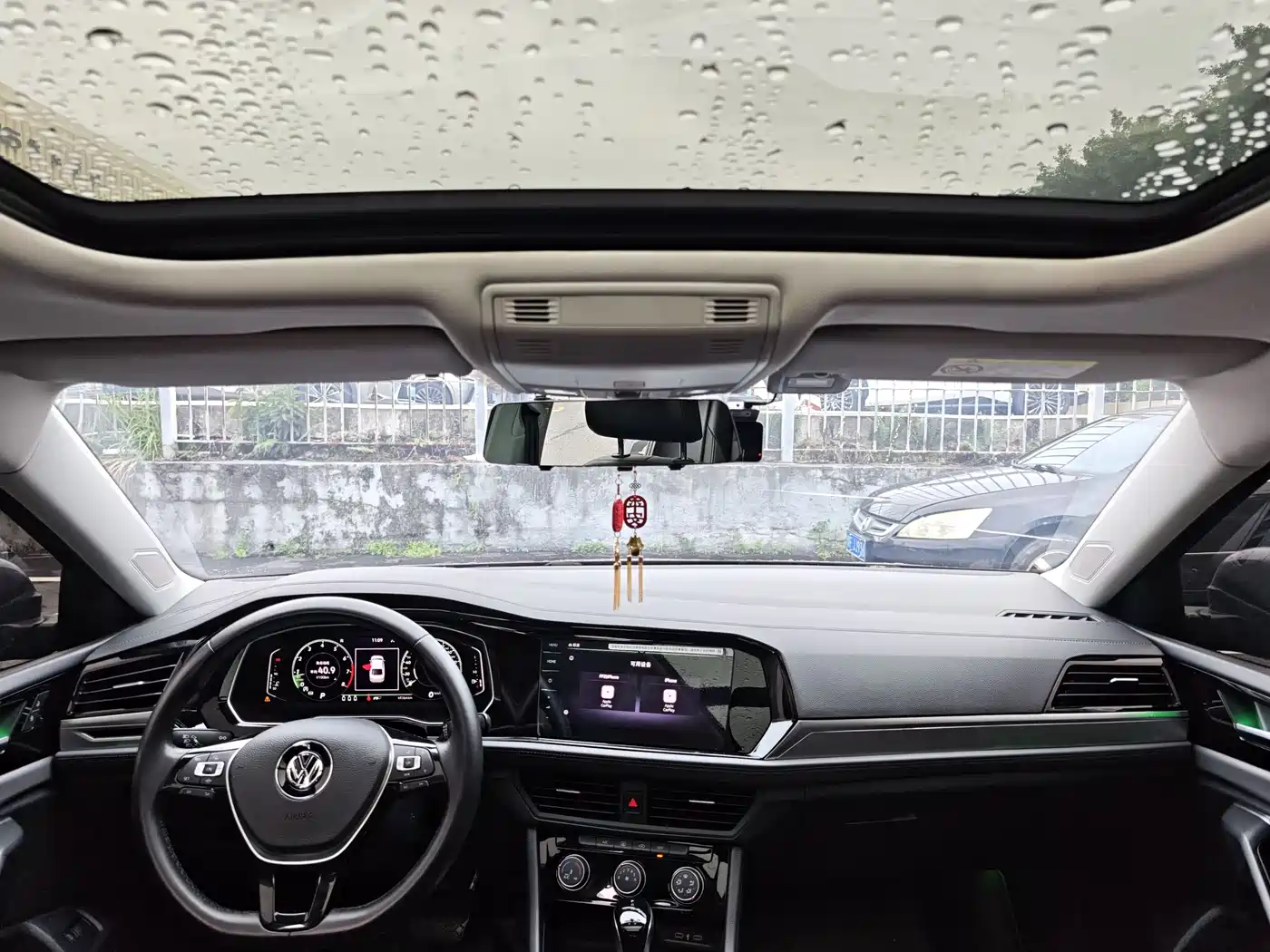 Volkswagen Sagitar 2022 280TSI DSG Surpassing Edition фото 12