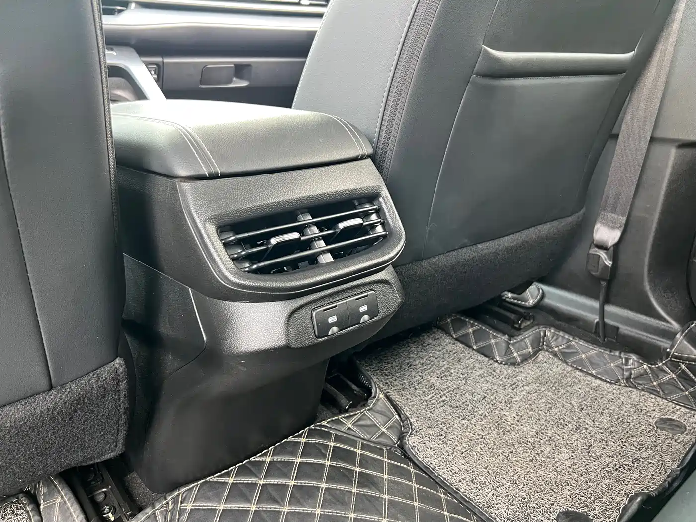 Haval H6 New Energy 2023 DHT-PHEV 110KM Joy Ride Edition фото 19