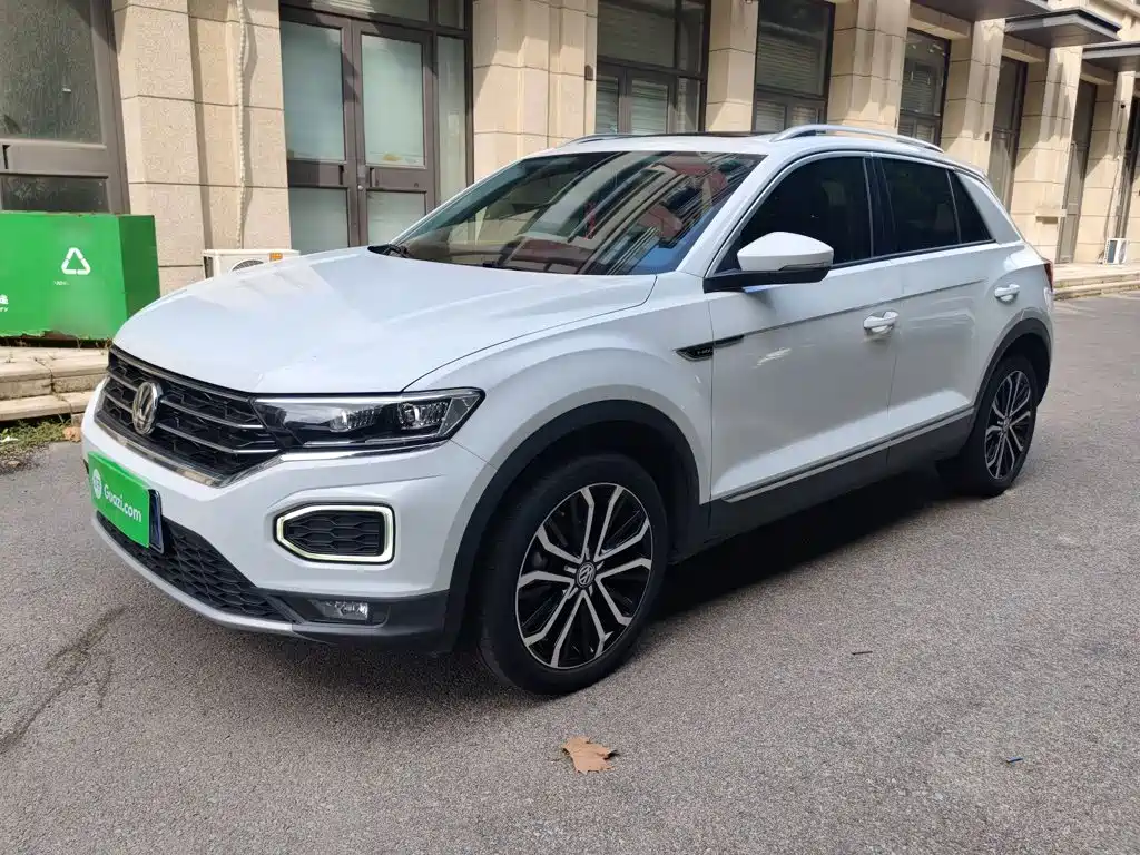 Photo 2 - Volkswagen T-ROC