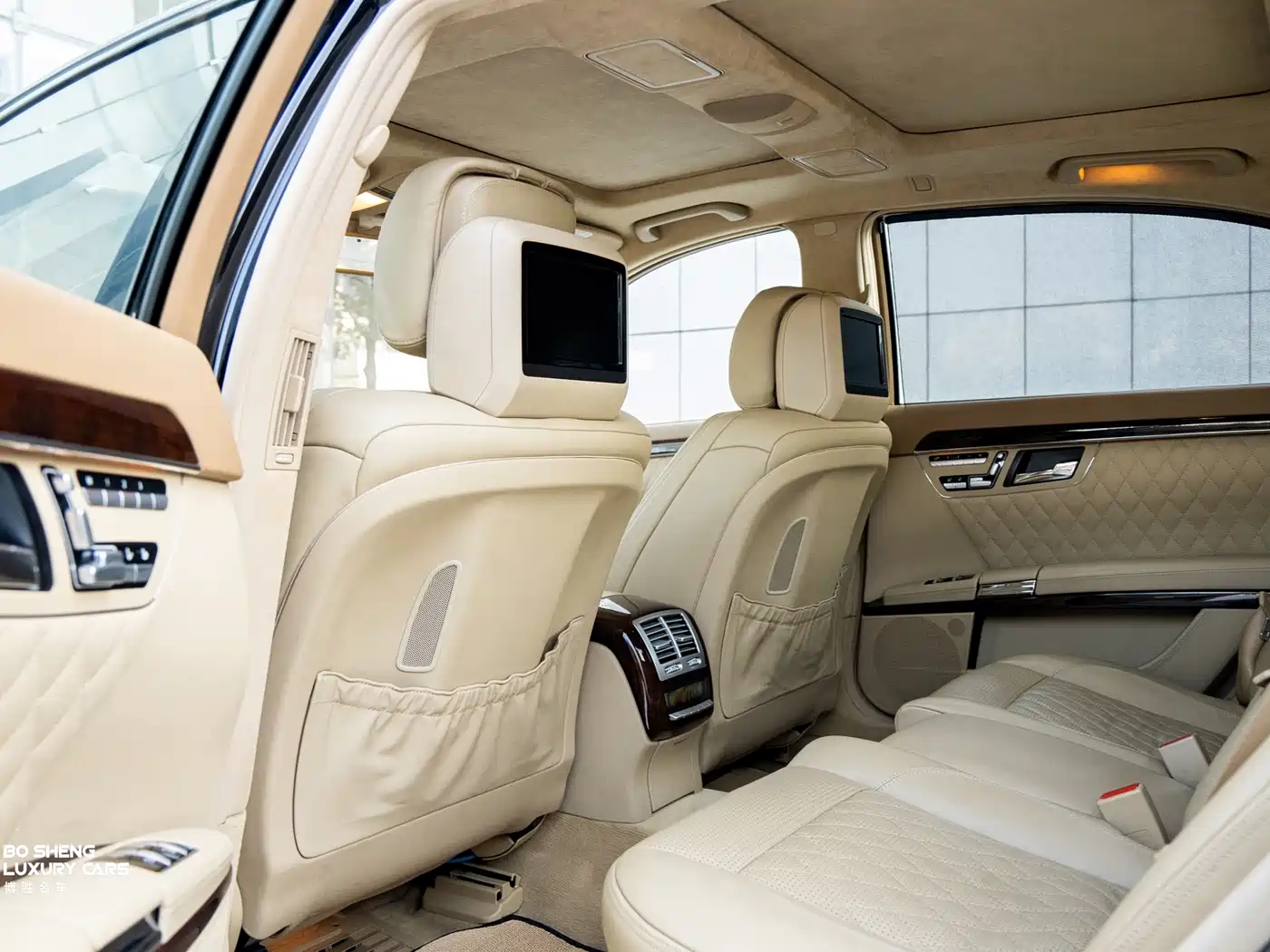 Mercedes-Benz S-Class AMG 2010 AMG S 65 фото 16