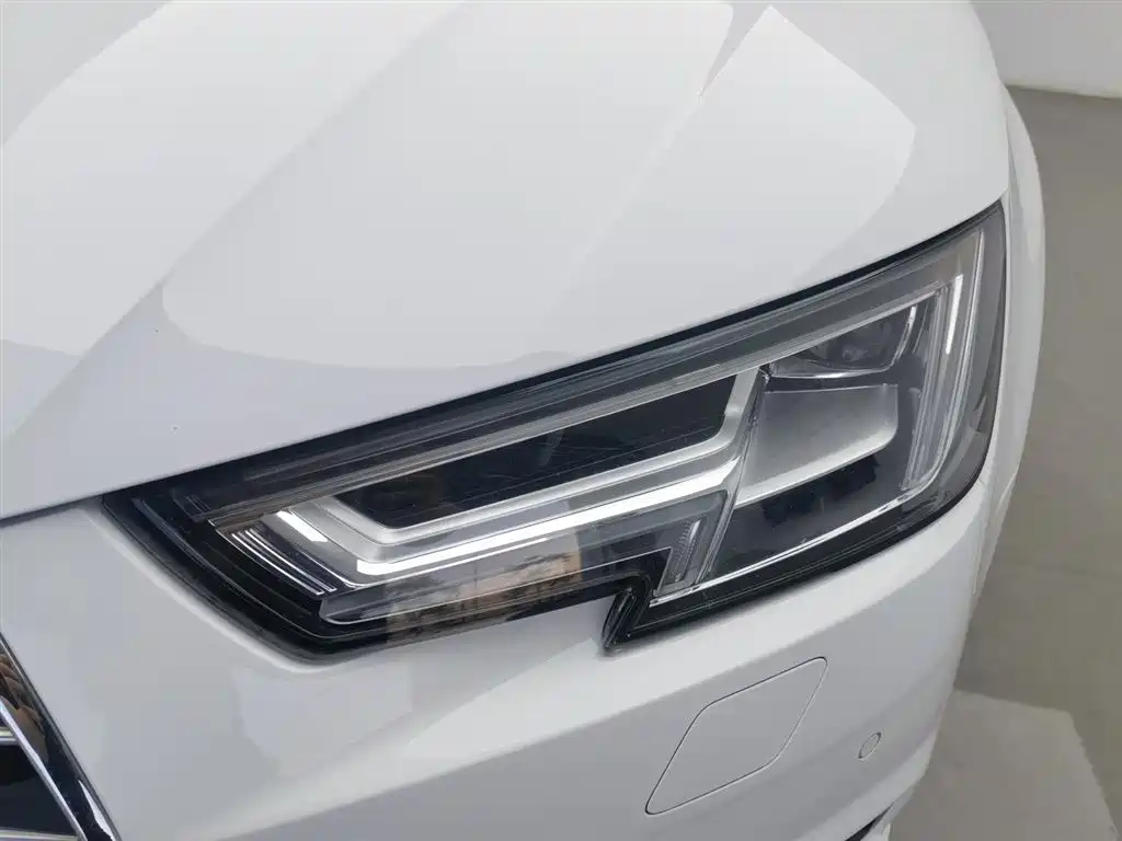 Audi A4L 2018 30th Anniversary 40 TFSI Progressive фото 7