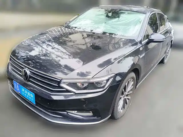 Volkswagen Magotan 2020 330TSI DSG Luxury — фото 1