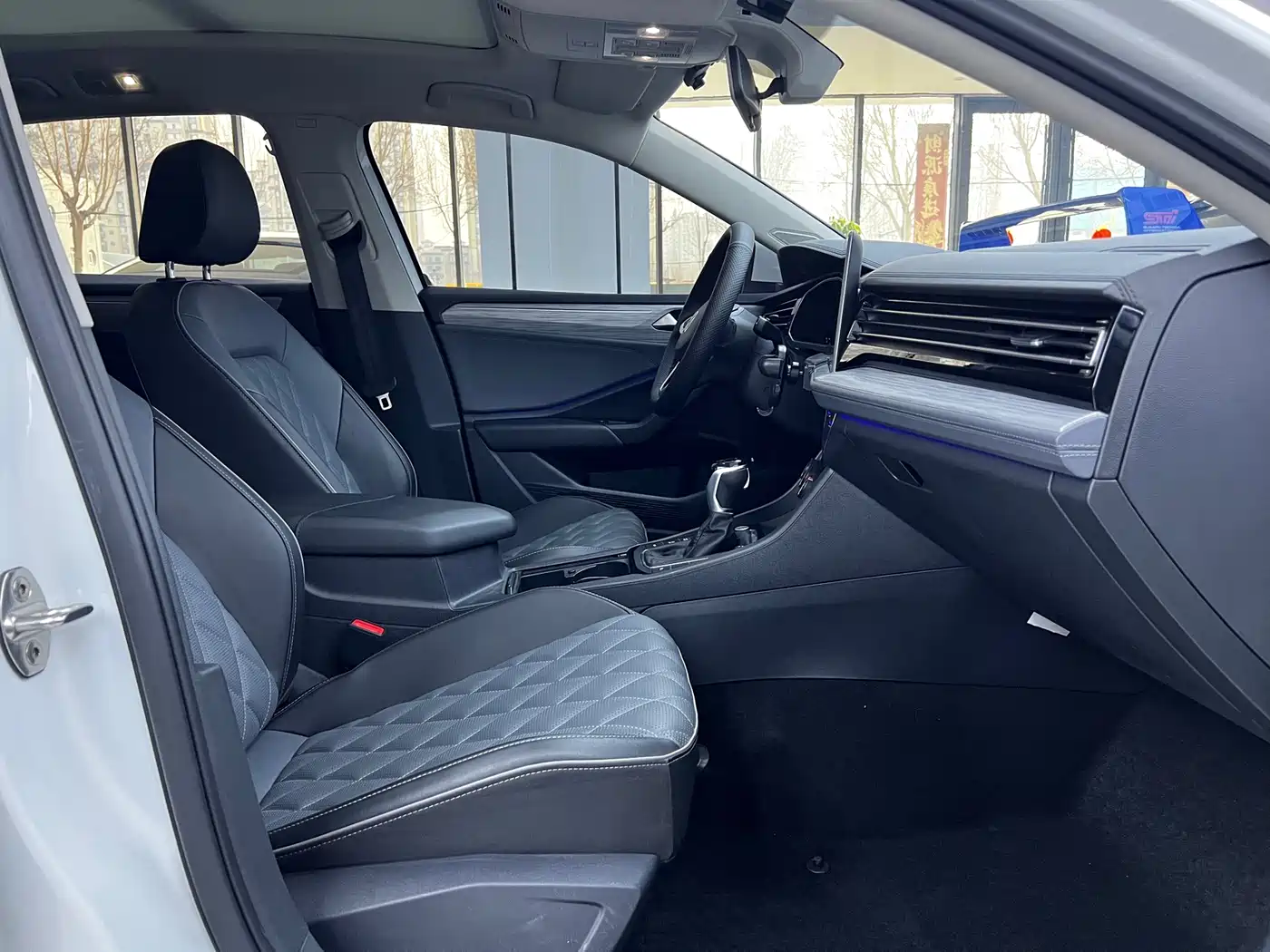 Volkswagen Sagitar 2024 300TSI DSG Surpass Edition фото 12
