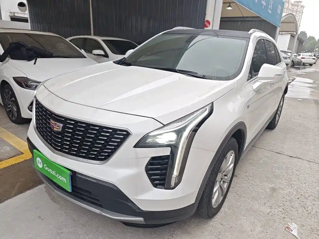 Cadillac XT4 2020 Facelift 28T 2WD Leading