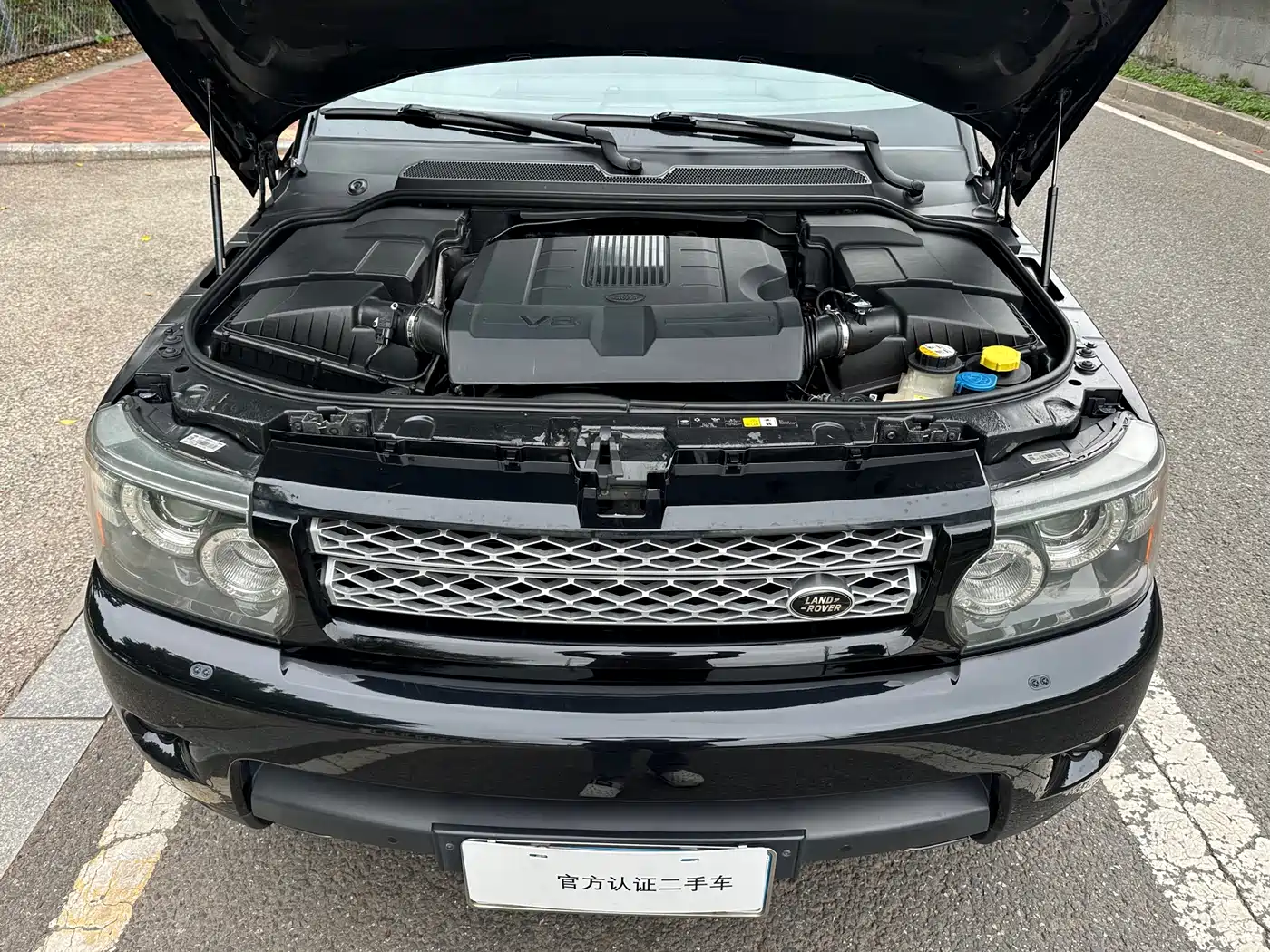 Land Rover Range Rover Sport 2010 5.0 NA V8 HSE фото 5