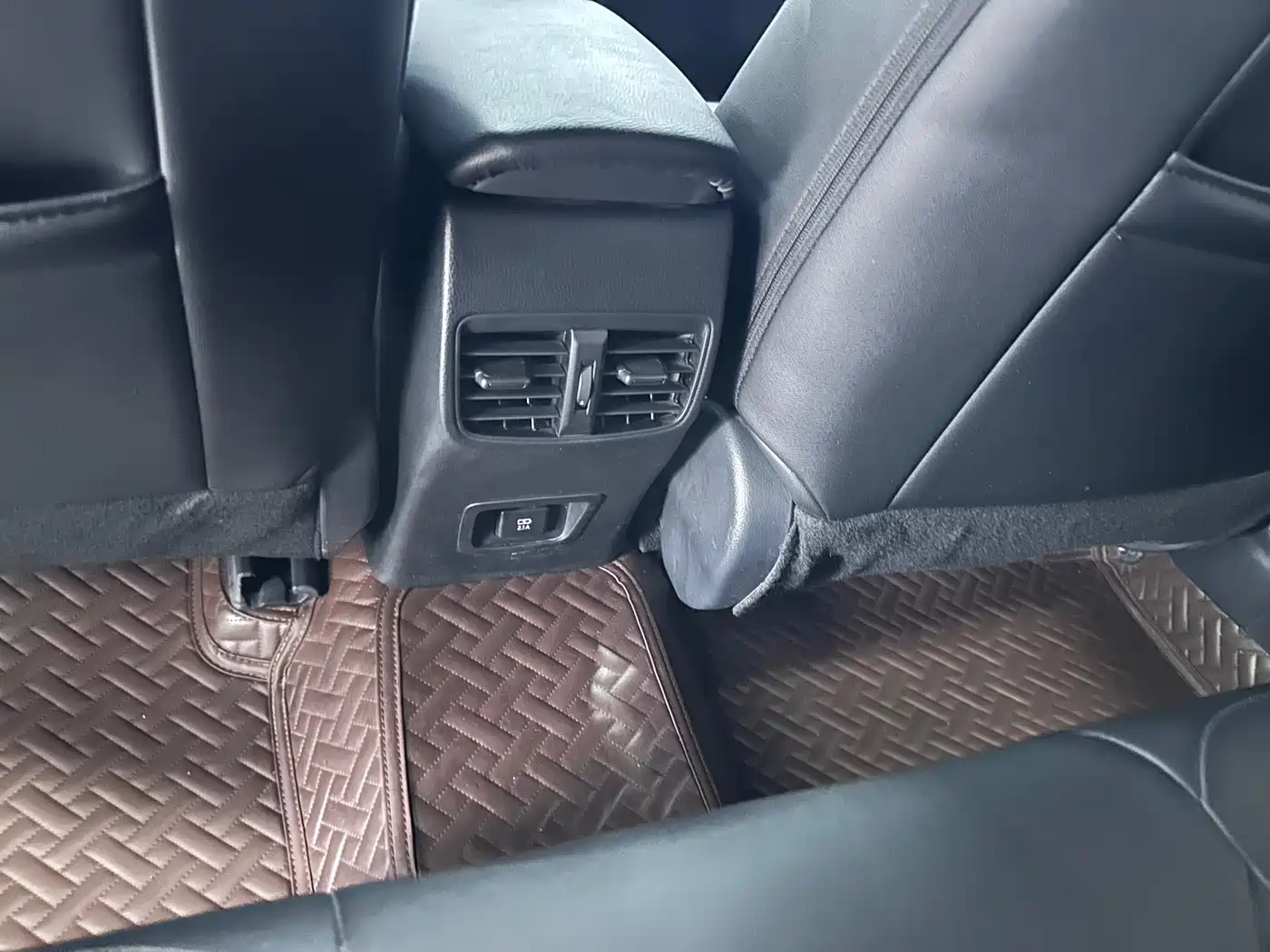 Toyota Levin 2022 TNGA 1.5L CVT Progressive Edition фото 16