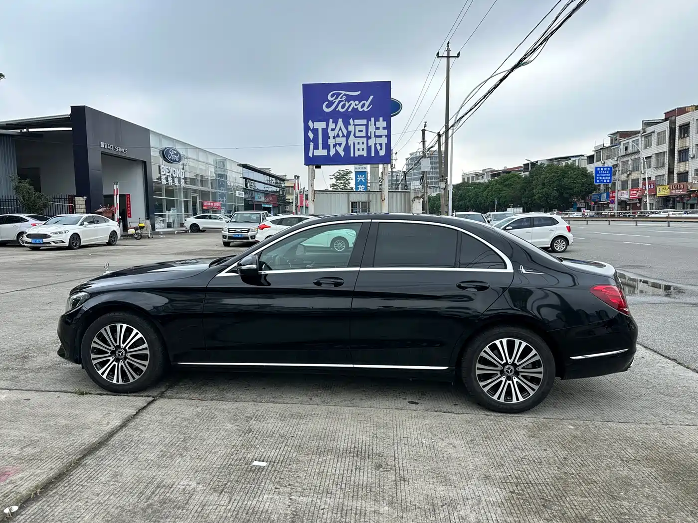 Фото 4 - Mercedes-Benz C-Class