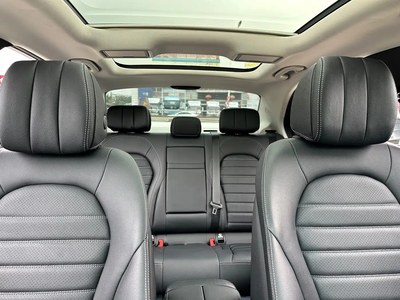 Фото 13 - Mercedes-Benz C-Class