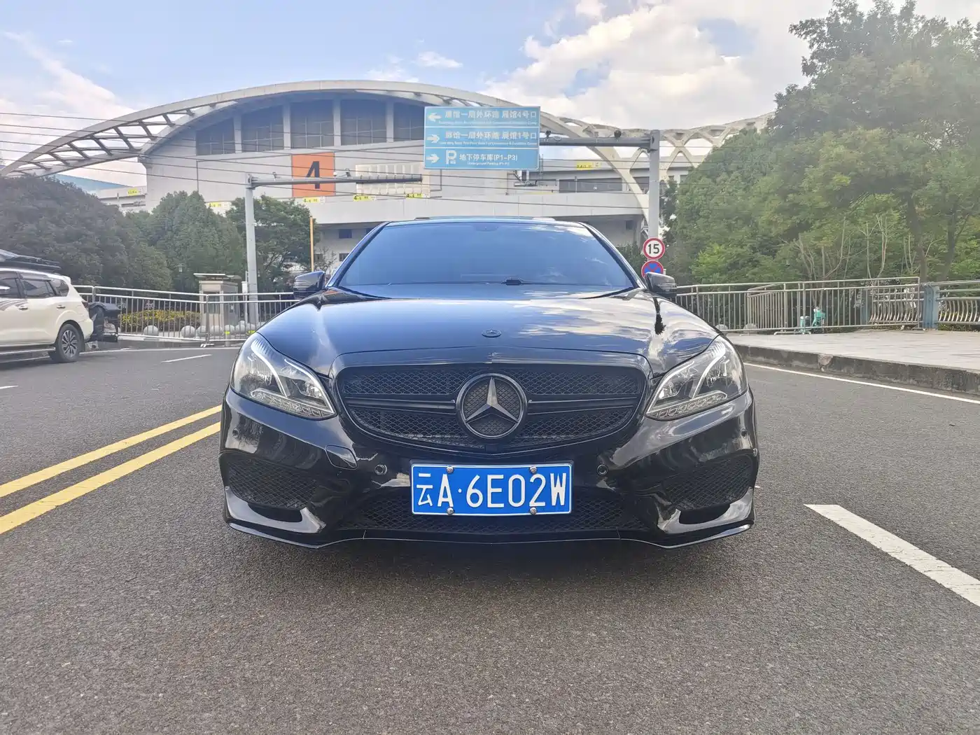 Mercedes-Benz E-Class 2015 Facelift E 200 L фото 2