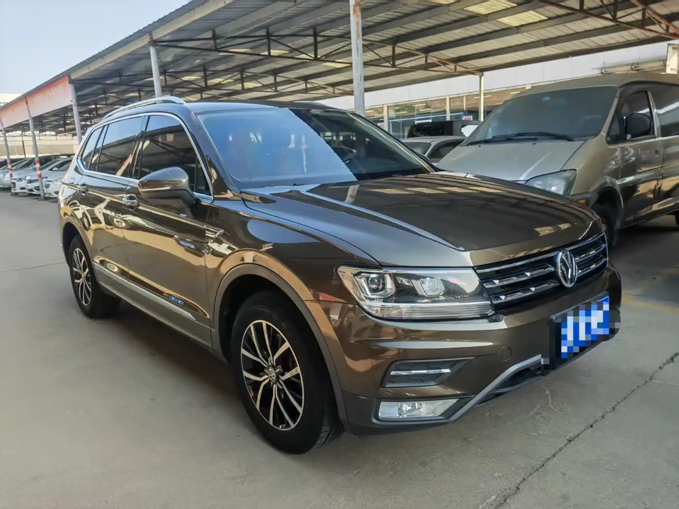 Volkswagen Tiguan L 2017 330TSI Automatic 2WD Luxury Edition фото 3