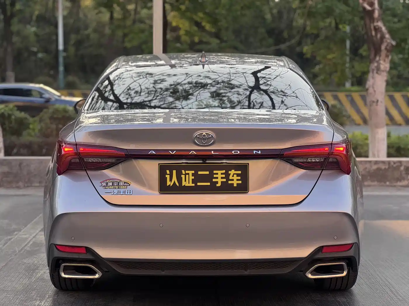 Toyota Avalon 2022 2.0L Progressive Edition фото 9