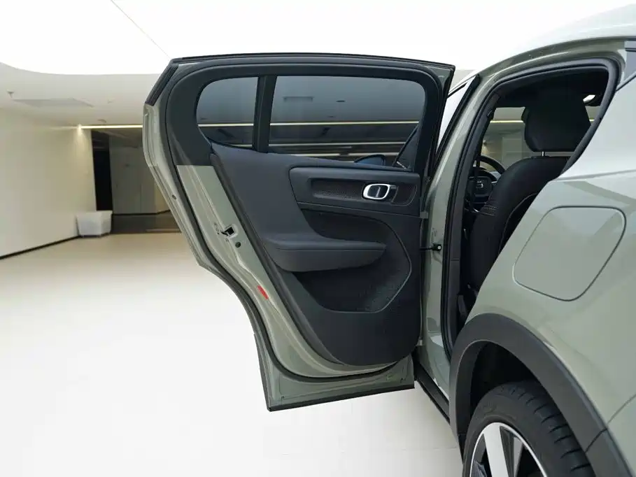 Volvo C40 2023 2022 Long Range Edition PRO