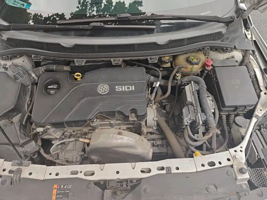 Фото 10 - Buick Verano