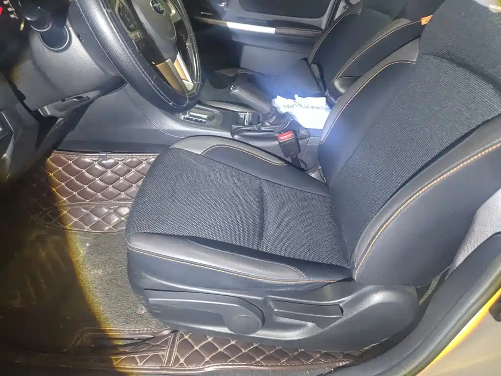 Subaru XV 2017 2.0i Comfort Navigation Edition фото 12