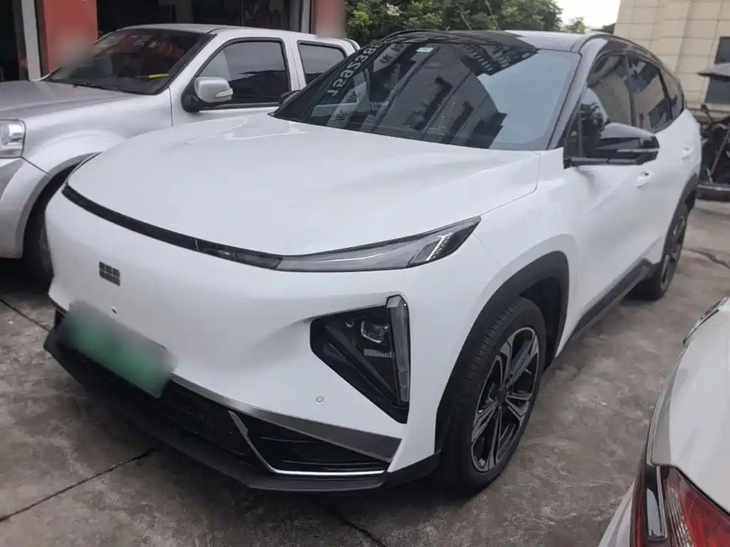 Geely Galaxy Galaxy L7 2025 EM-i 115km Explorer+ Edition