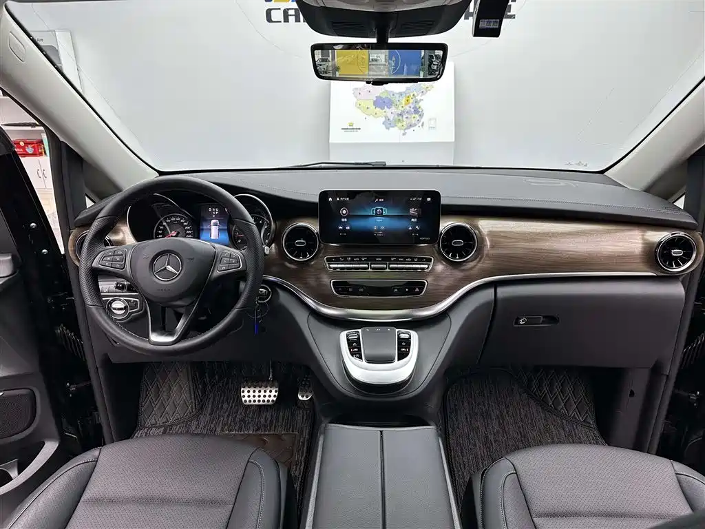 MERCEDES-BENZ V CLASS