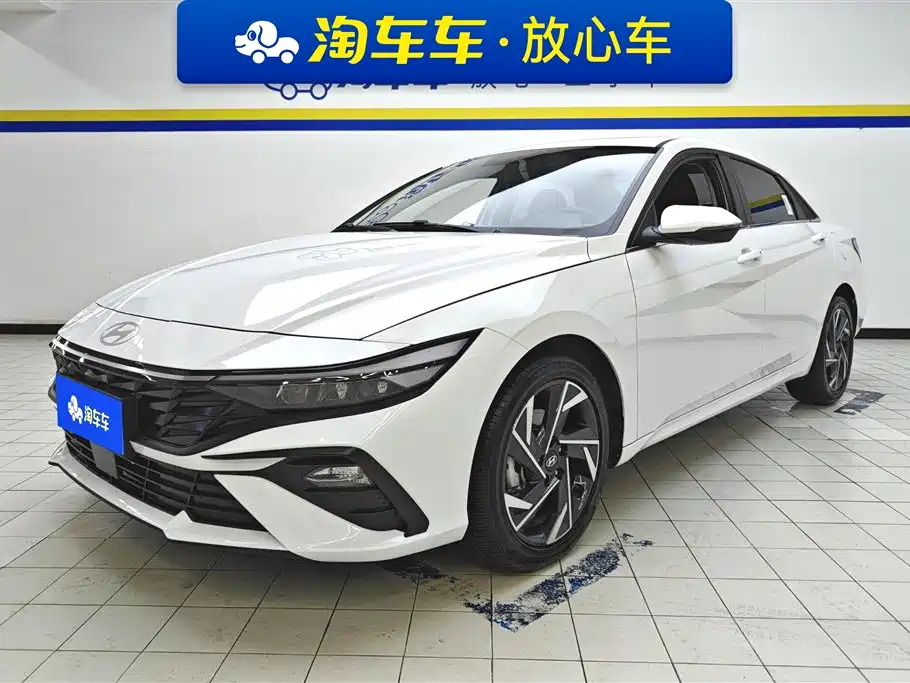 Hyundai Elantra 2023 1.5L CVT GLX Elite Edition
