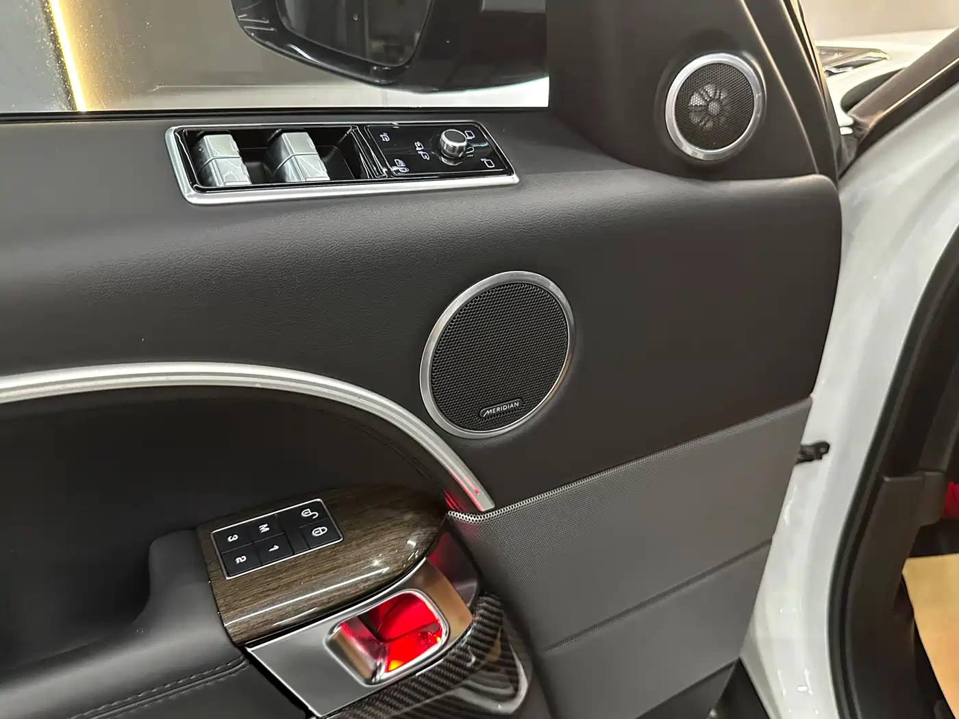 Land Rover Range Rover Sport PHEV 2019 2018 Model P400e