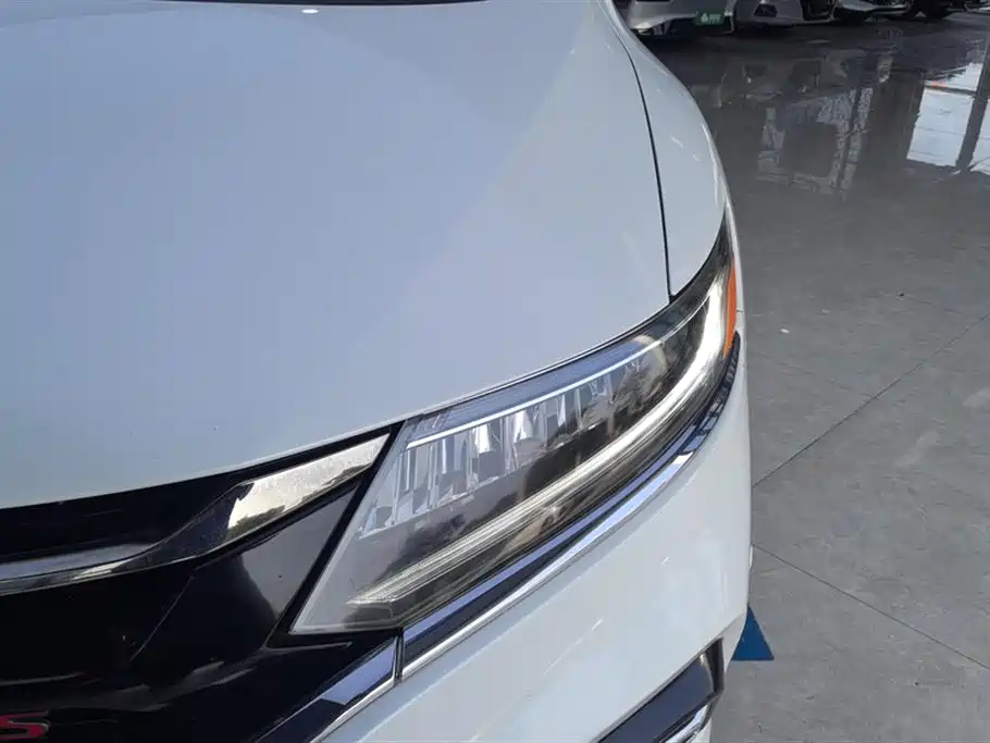 Honda Jade 2019 2017 210TURBO CVT Luxury Edition 5-seater
