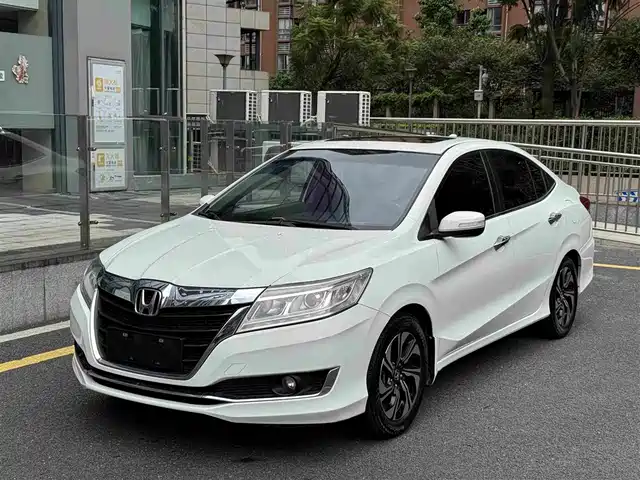  Honda Lingpai 2016 1.8L CVT Luxury Edition