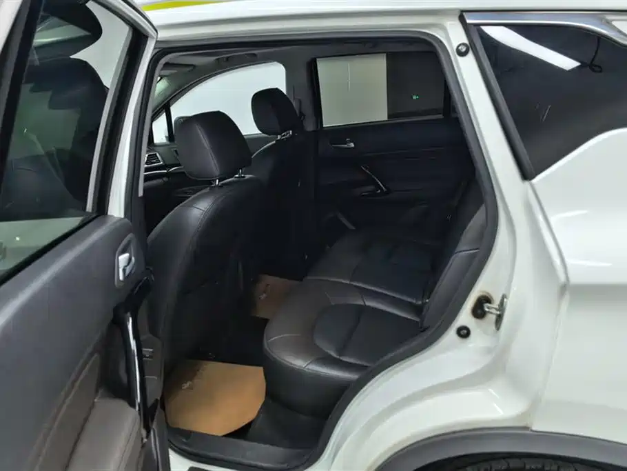 GAC Trumpchi Trumpchi GS4 2017 235T Automatic 2WD Luxury Smart Connected Edition фото 11