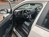 Фото 16 - MG Roewe RX5