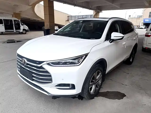  BYD Tang 2018 2.0T Auto Smart Connect Luxury 5-seater China V