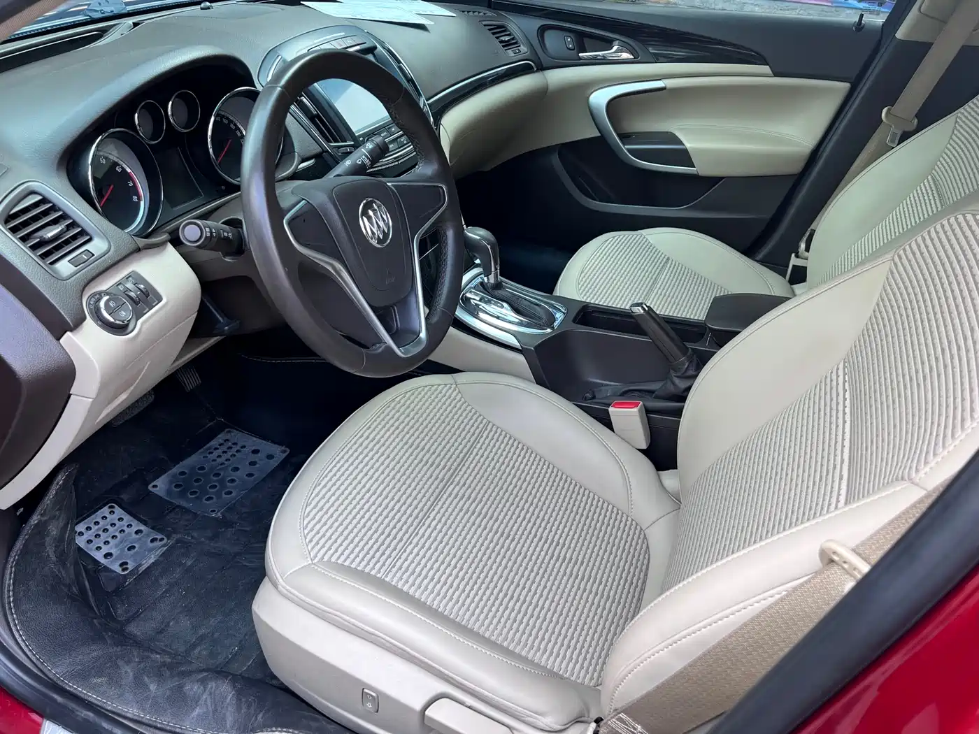 Buick Regal 2015 2.0L Leading Fashion Model фото 9