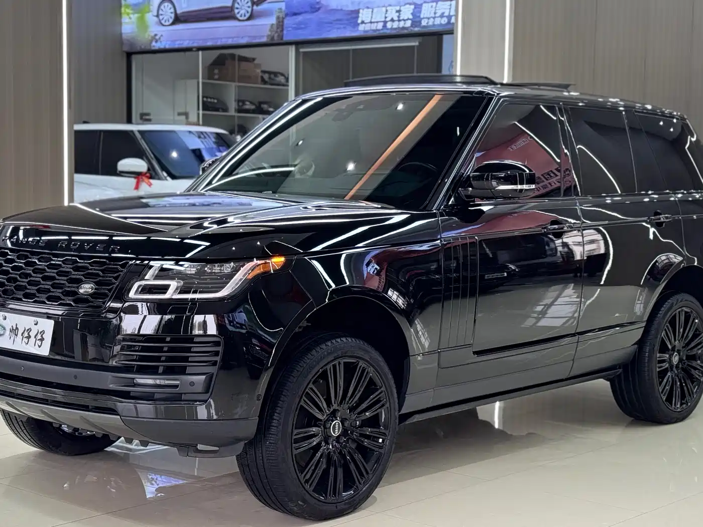 Land Rover Range Rover 2022 3.0 L6 360PS Heritage Edition фото 5