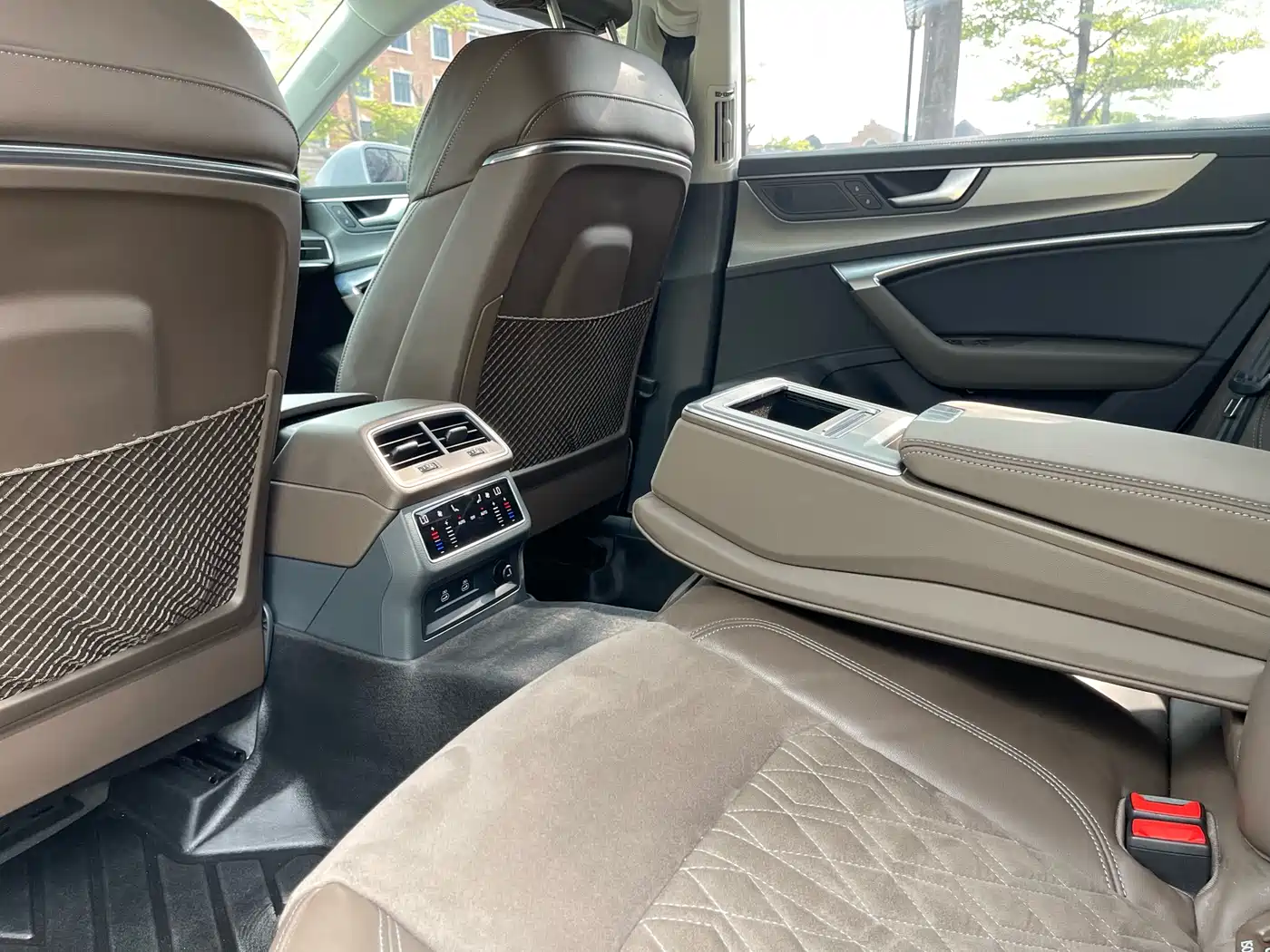 Audi A7L 2022 45 TFSI quattro S-line Paladin фото 21