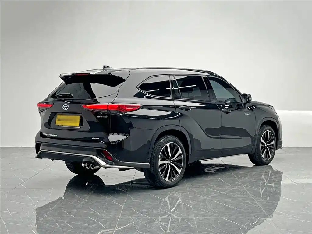 Toyota Crown Kluger 2022 2.5L HEV 4WD Premium Edition фото 6