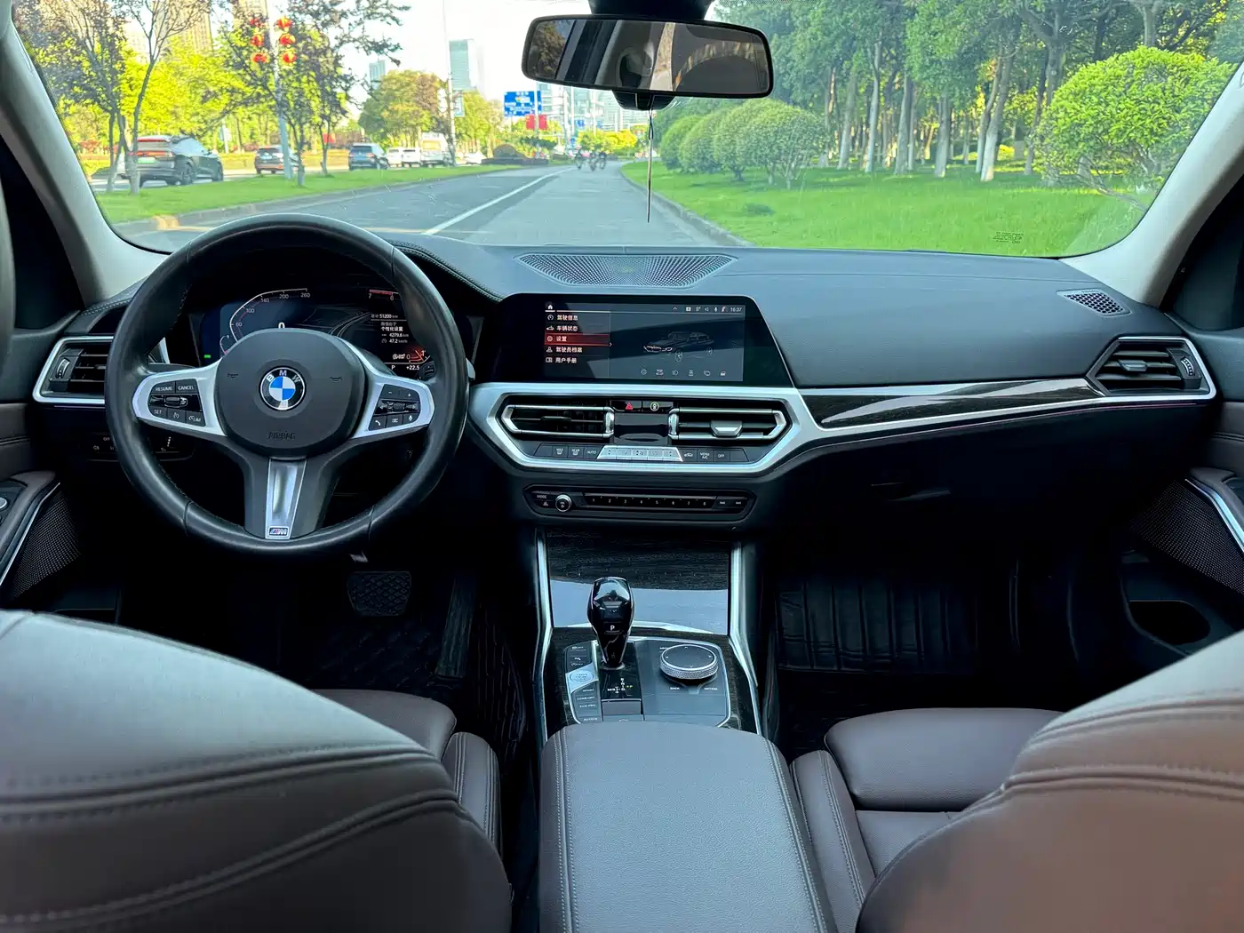 BMW 3 Series 2020 325Li M Sport Package фото 7