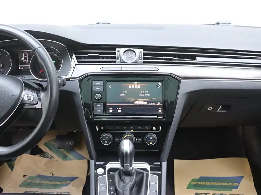 Volkswagen Magotan 2019 330TSI DSG Luxury China V фото 24