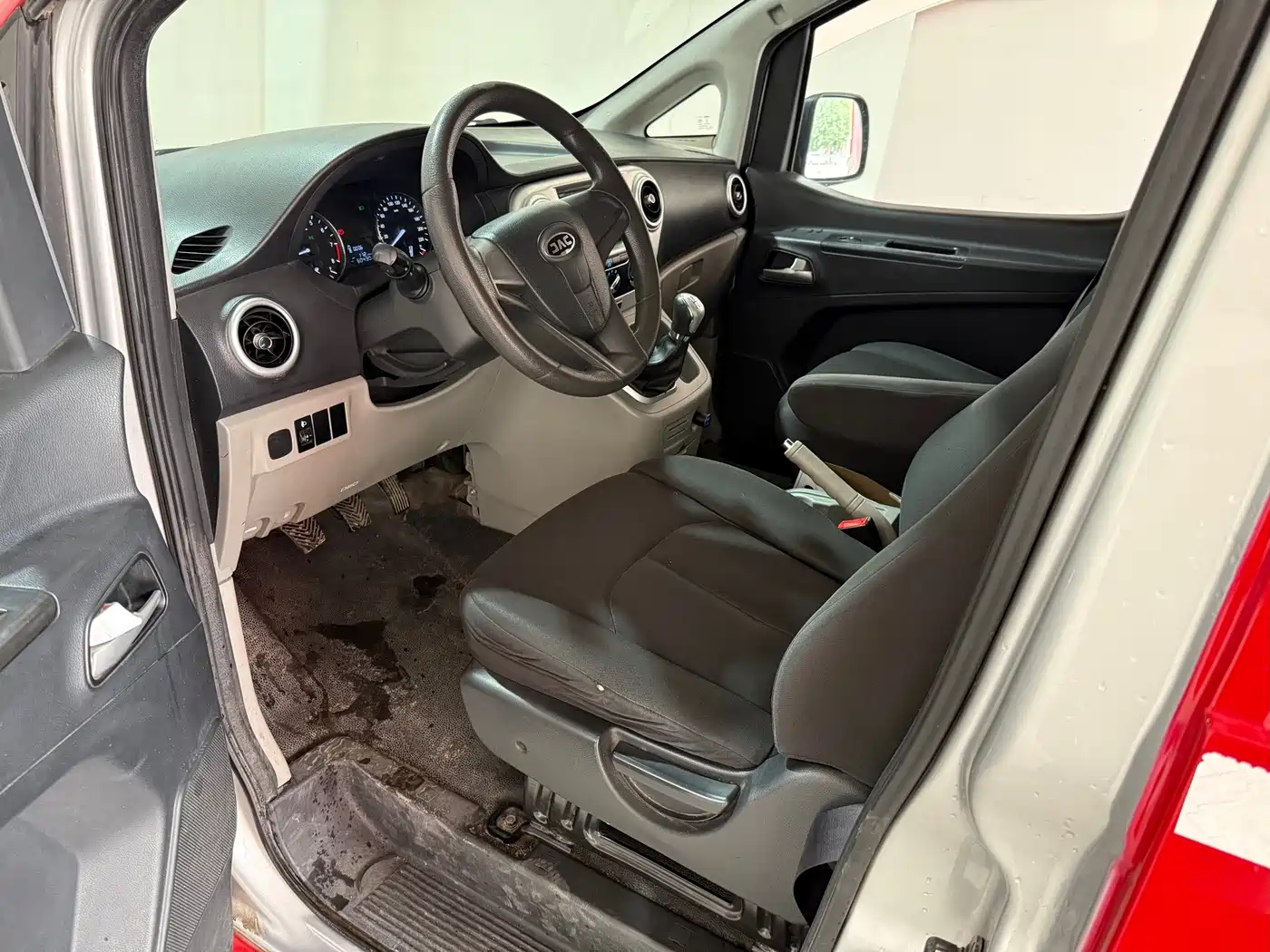 JAC Refine M3 2019 2019 1.6L Logistics Edition