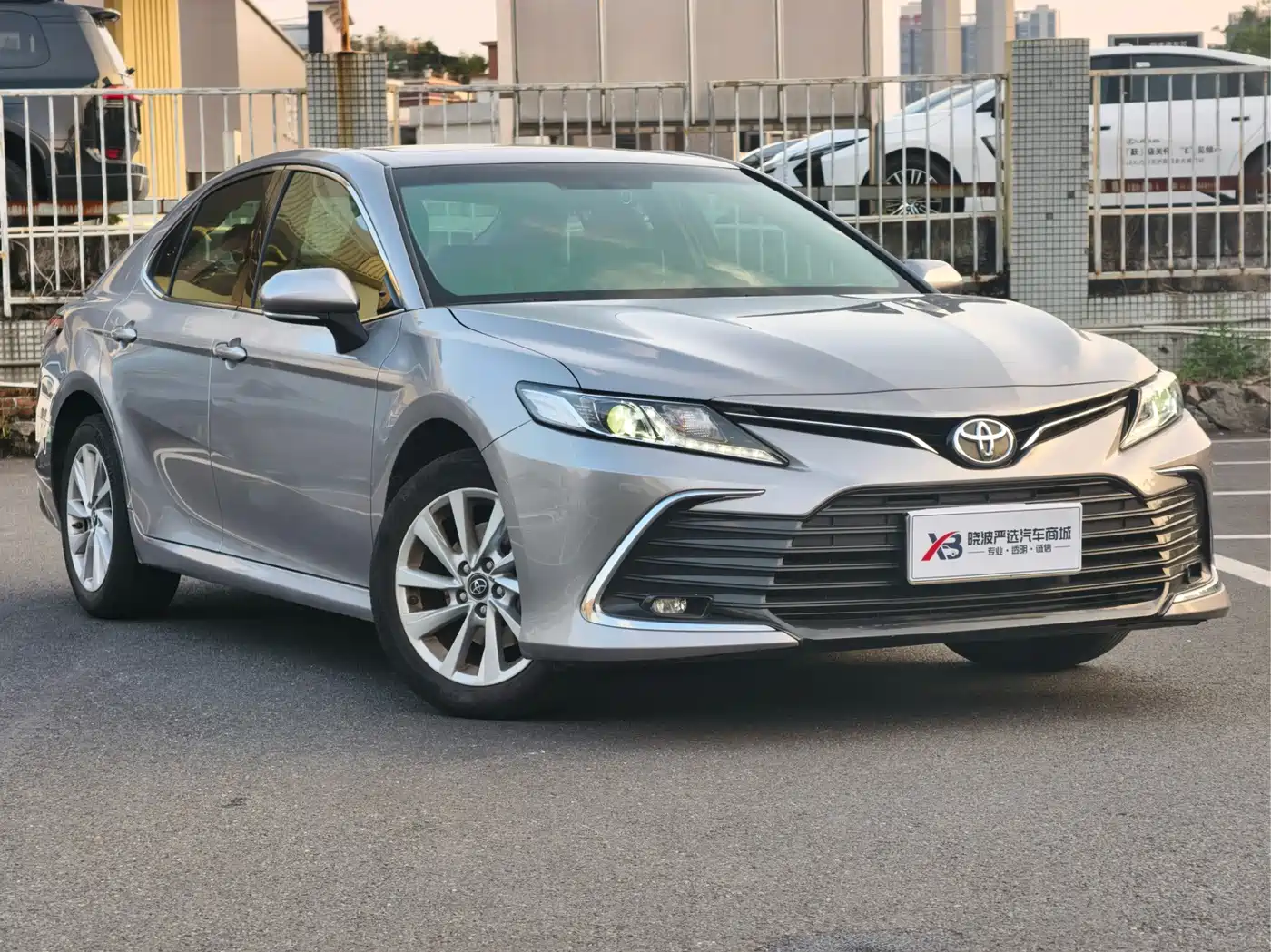 Toyota Camry 2024 2023 2.0GVP Leading Edition