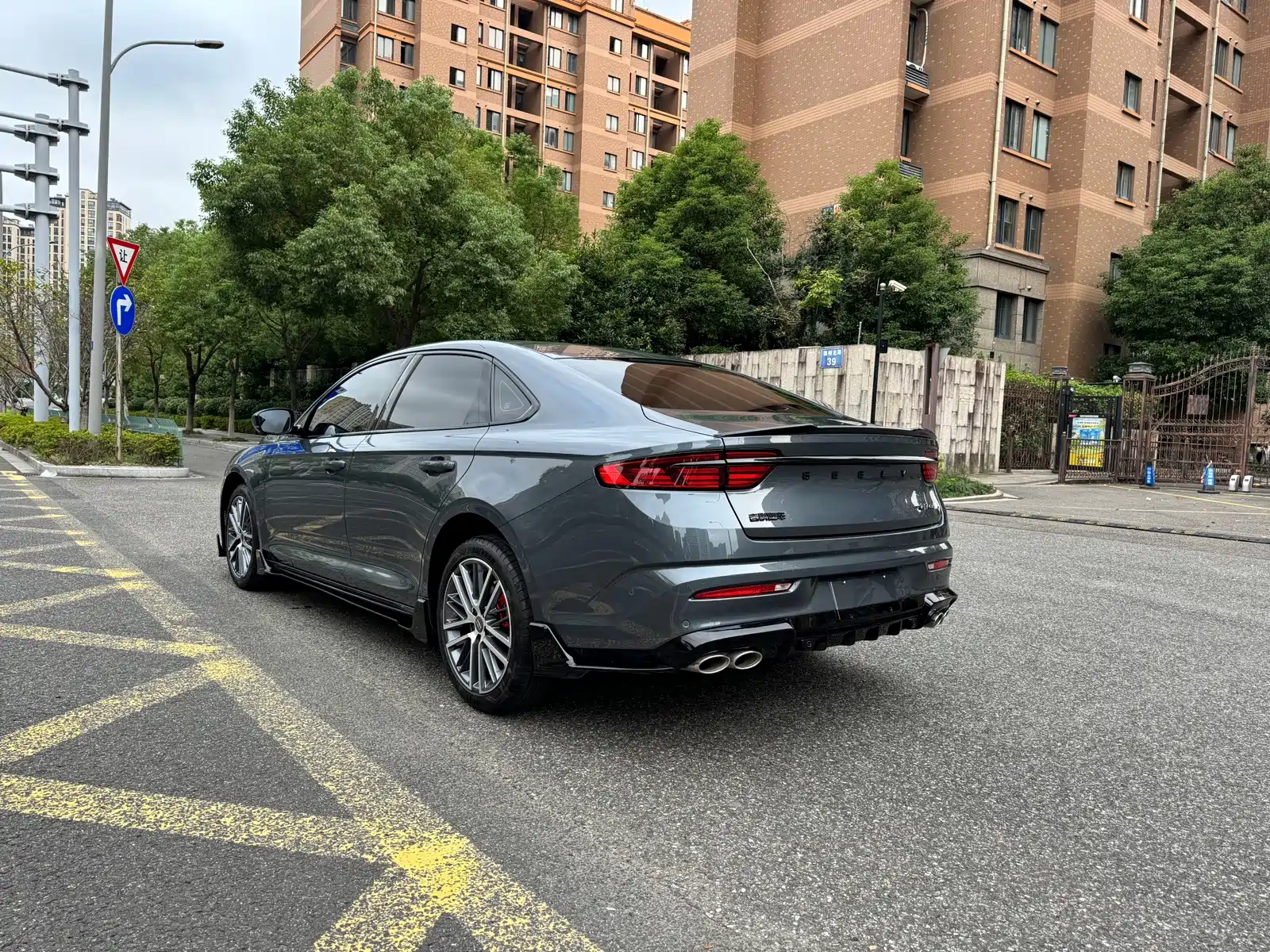 Фото 14 - Geely Preface