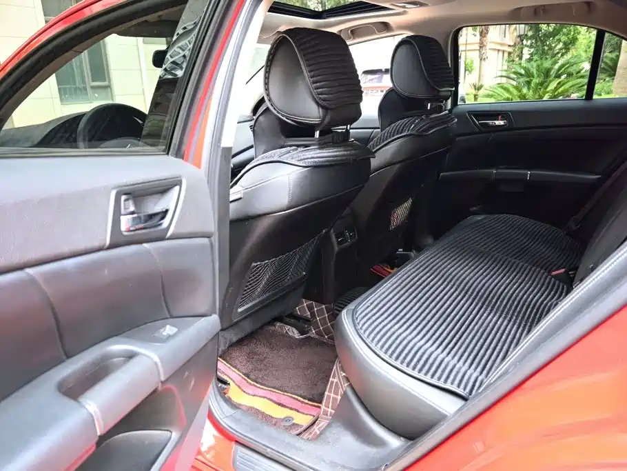 Suzuki Kizashi 2016 2011 2.4L 2WD Sport Navigation Edition