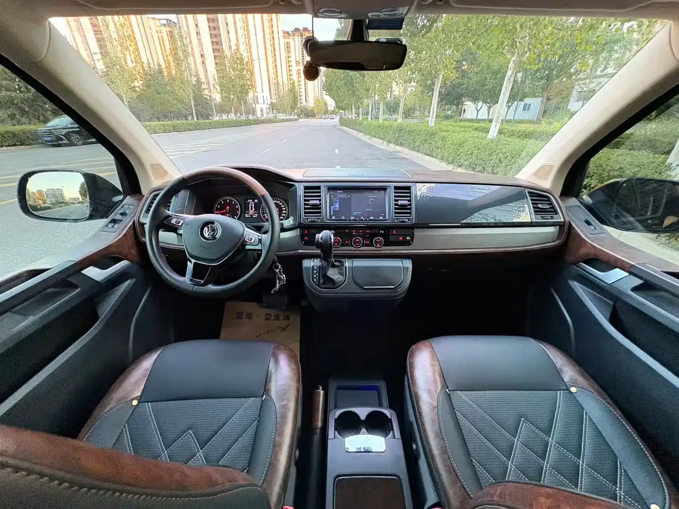 Volkswagen Caravelle 2018 2.0TSI 4WD Luxury Edition 7-Seater фото 9