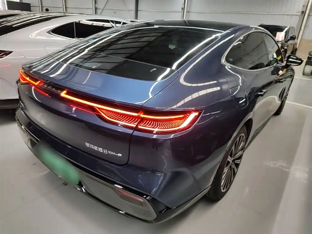 Geely Galaxy Galaxy Xingyao 8 2025 130km EM-P Starship Edition фото 7