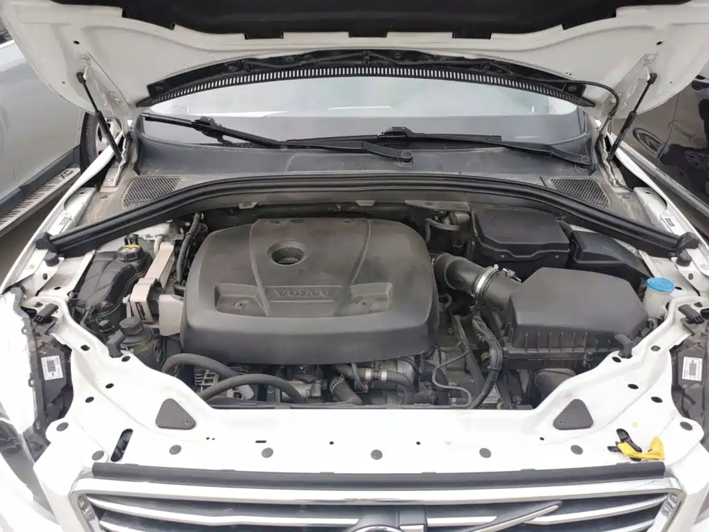 Фото 20 - Volvo XC60