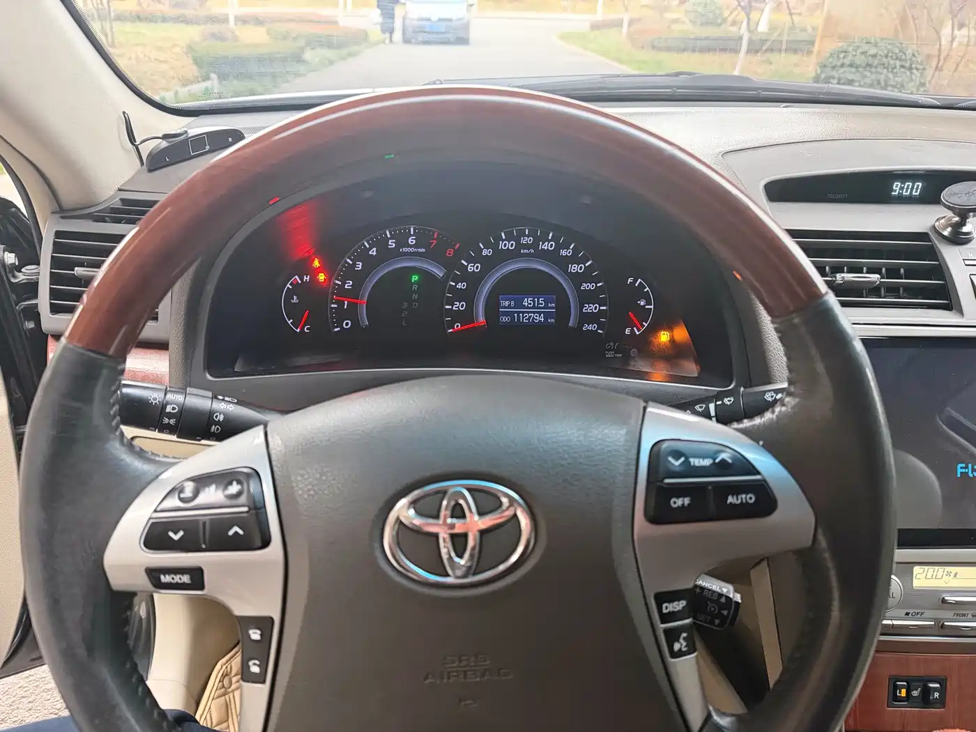Toyota Camry 2013 200G Classic Luxury Edition фото 16
