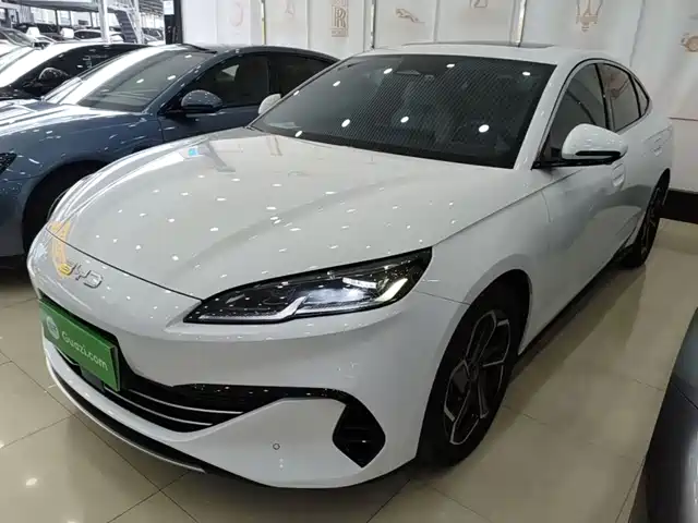 BYD Seal 06 DM-i 120KM, Флагман