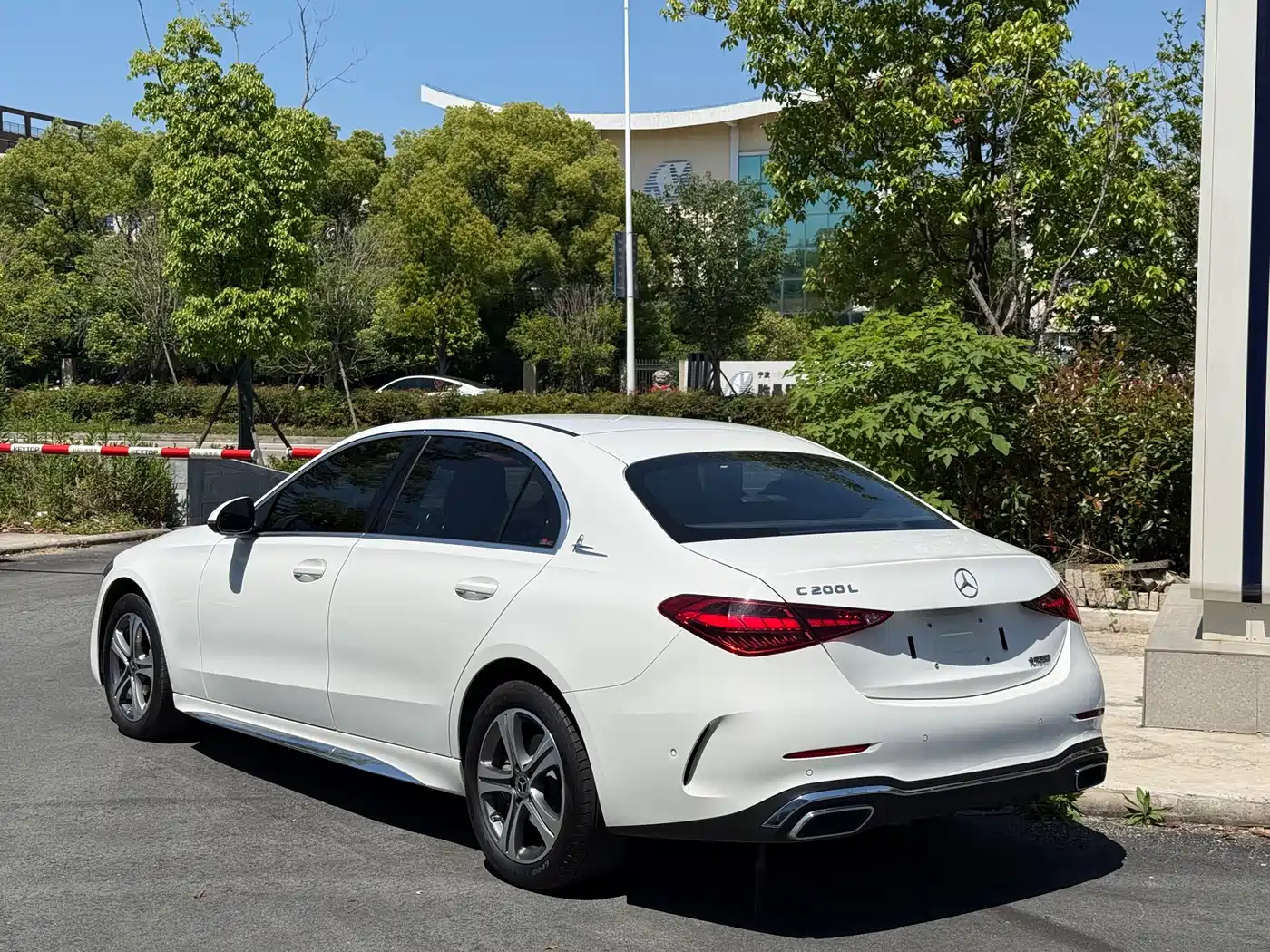 Mercedes-Benz C-Class 2022 C 200 L Sport Version фото 3