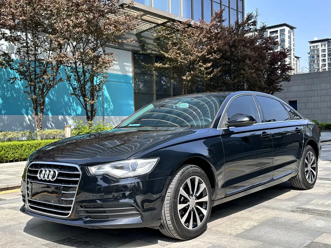 Audi A6L 2015 TFSI Millionth Anniversary Intelligent Leader Type