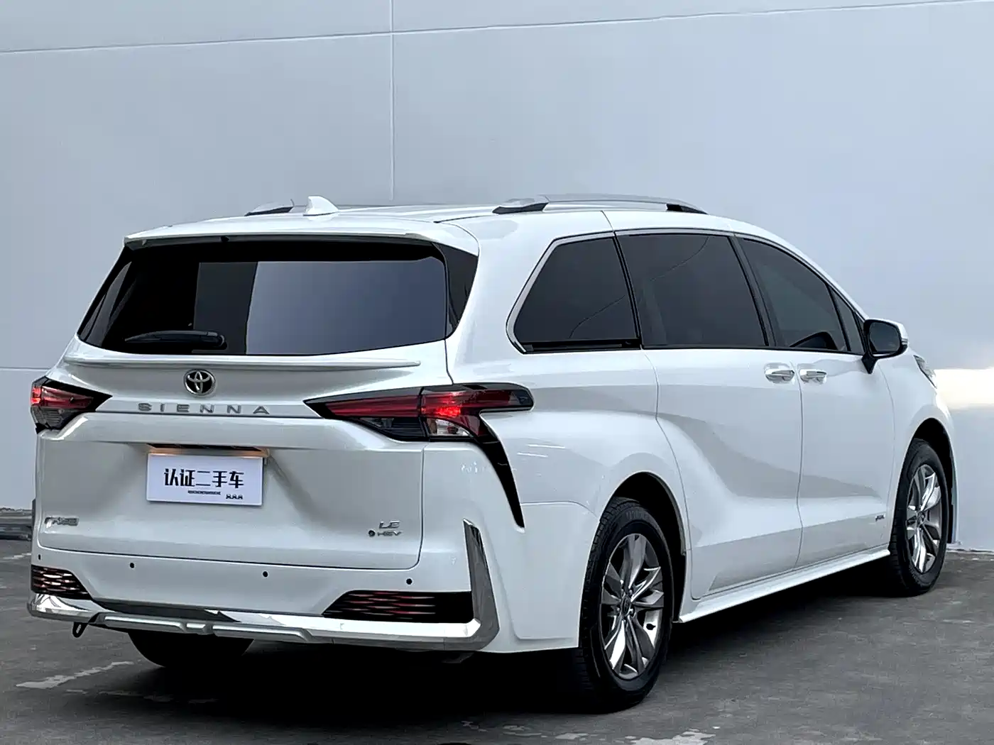 Toyota Sienna 2024 2.5L Hybrid Comfort Edition фото 36