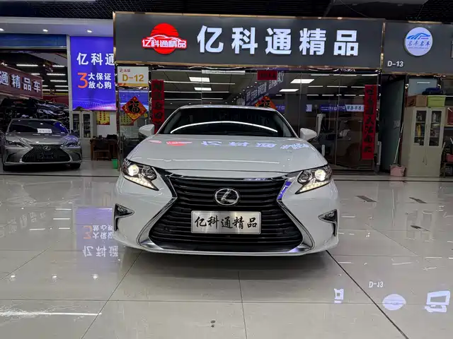 Lexus ES 2015 250 Elegance Edition — фото 2
