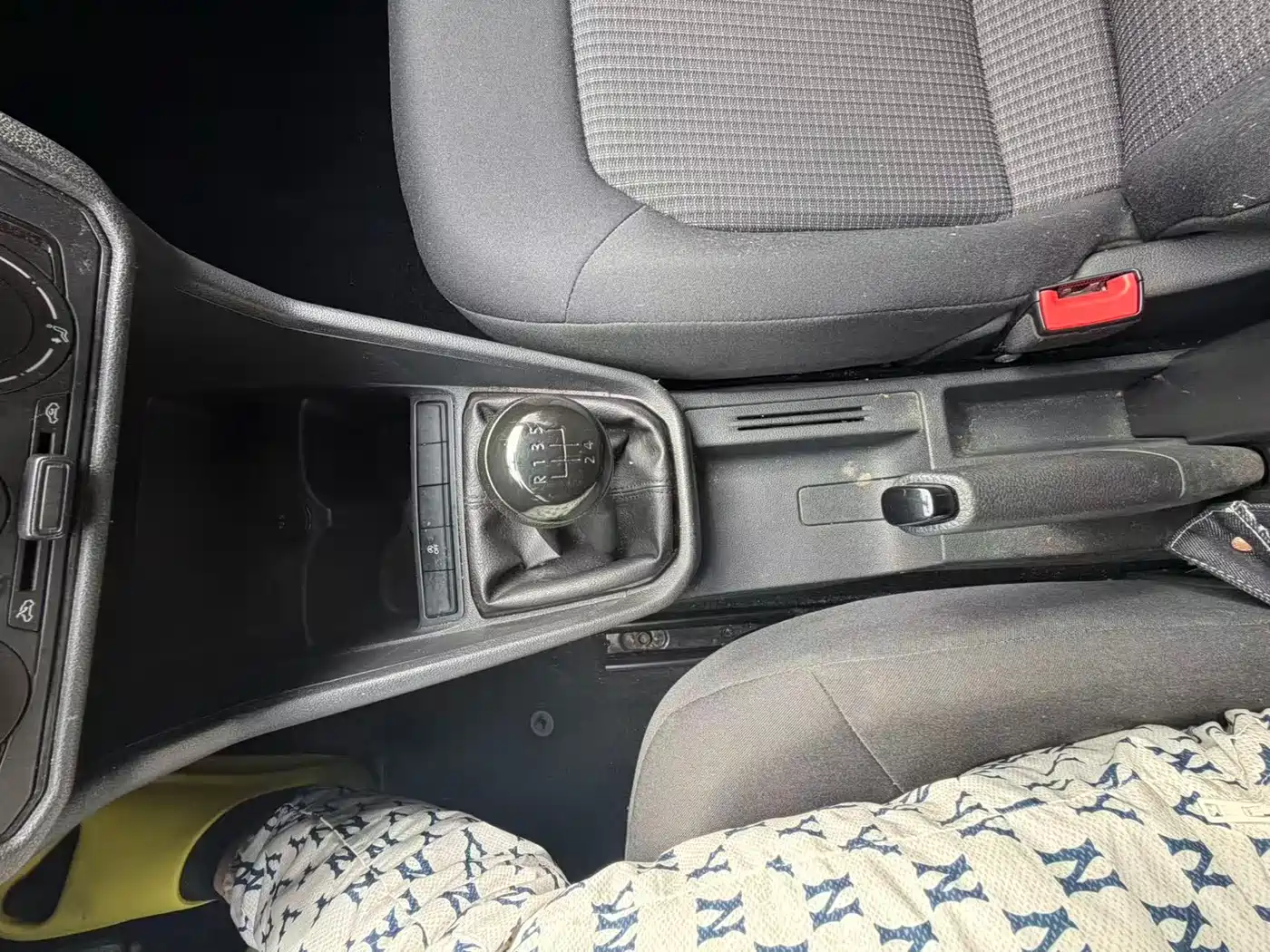 Volkswagen Santana 2018 1.5L Manual Trend Edition фото 16