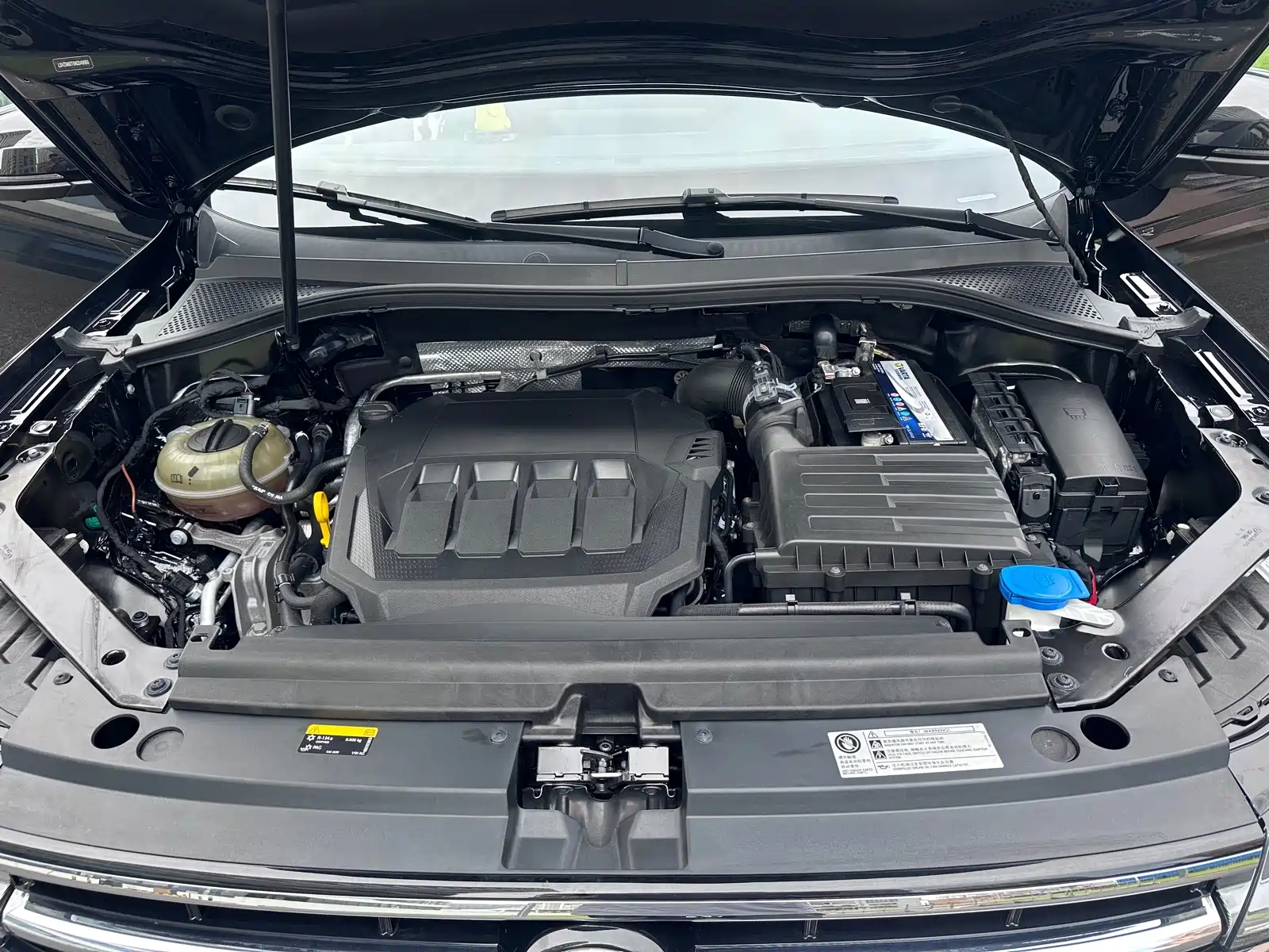 Фото 14 - Volkswagen Tiguan L